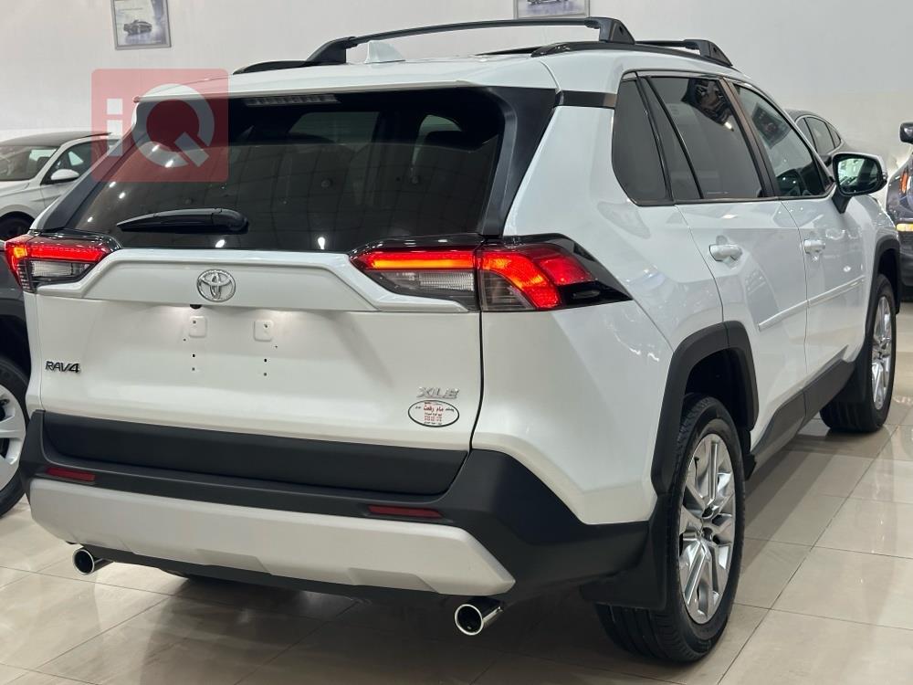 تويوتا راف 4